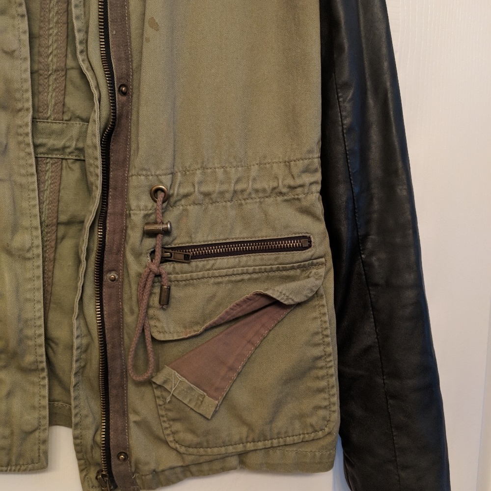 Army green jacket with leather sleeves - Picture 2 of 2